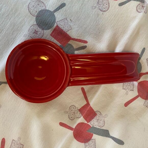 Fiestaware Scarlet Discontinued Spoon Rest - Picture 2 of 3